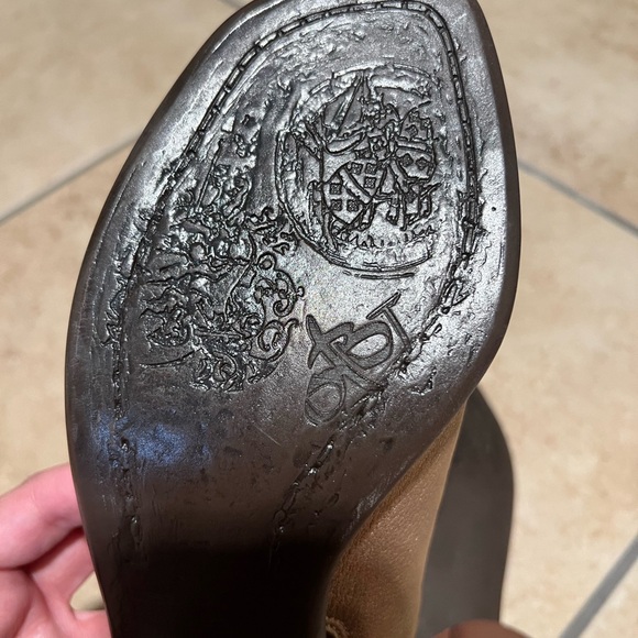 OTBT Brown Leather Women's Mules - Picture 6 of 8